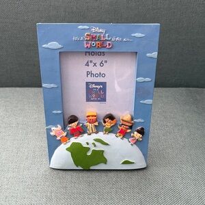 Disney It's a Small World Resin 4x6 Photo Frame - Raised Textured Elements